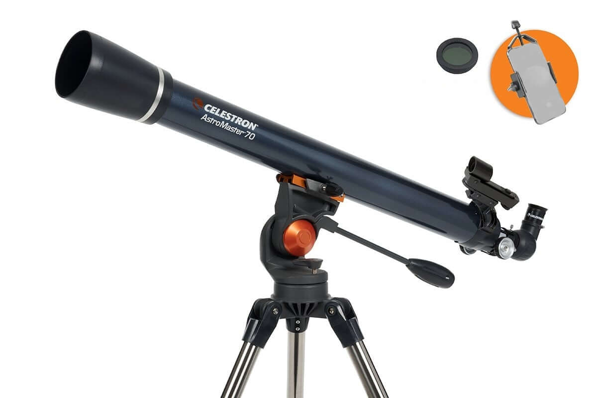 Telescopio Celestron Astromaster 70 AZ Deluxe con treppiede, adattatore smartphone e filtro lunare per osservazioni astronomiche e terrestri.