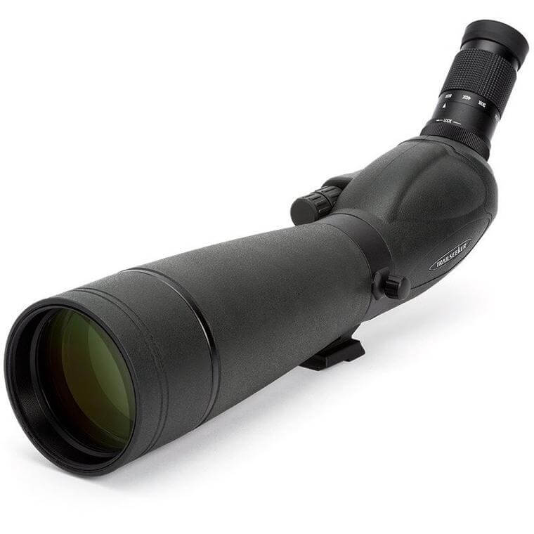 Celestron Trailseeker 80mm angolato spotting scope con ottiche rivestite per alta luminosità e dettaglio, messa a fuoco a due velocità.