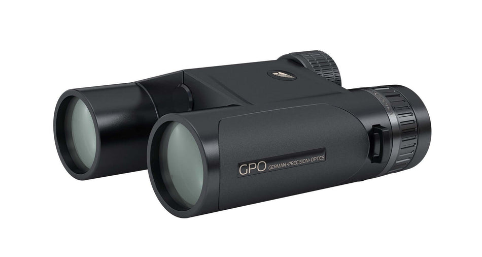 GPO Rangeguide 2800 8x32 telemetro binoculare nero, ottica di precisione tedesca, vista angolata. Perfetto per outdoor e caccia.