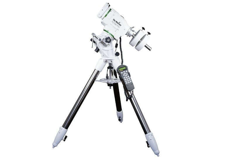 Montatura SkyWatcher AZ-EQ6 GoTo con treppiede, ideale per astrofotografia, supporta 2 telescopi e dotata di sistema SynScan.