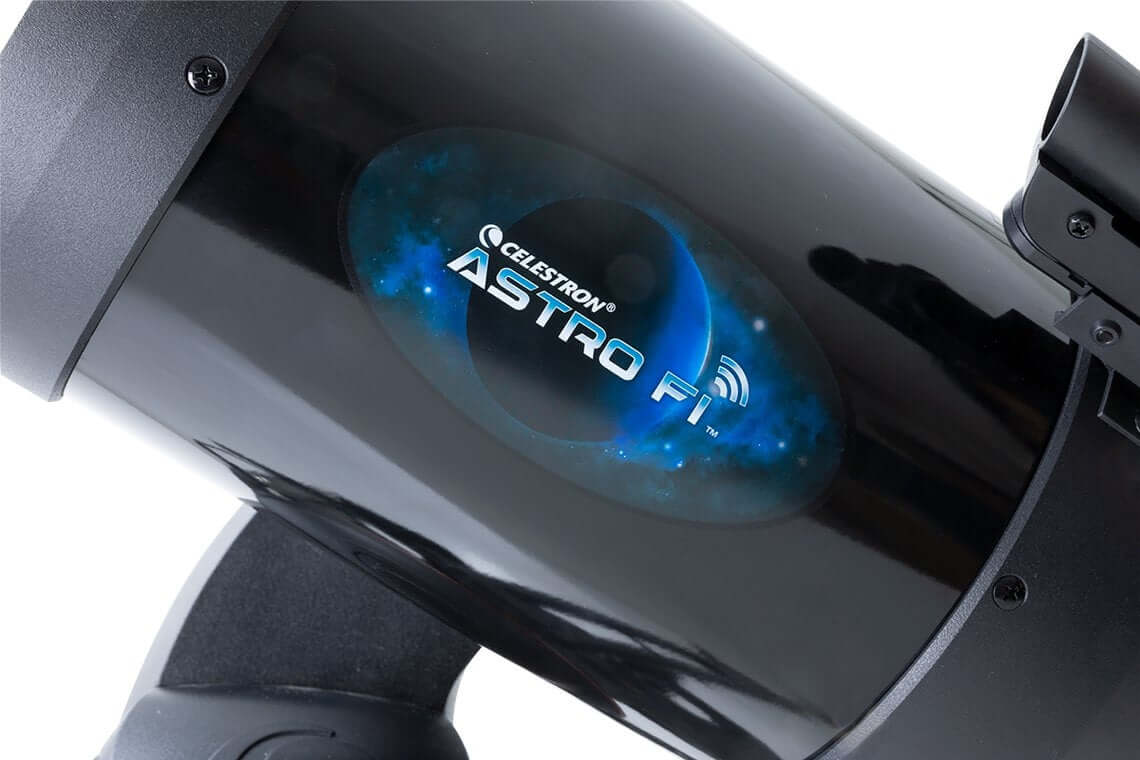 Telescopio Celestron AstroFI 6 SC Schmidt-Cassegrain con montatura Wi-Fi, adattatore smartphone, e alimentatore incluso.