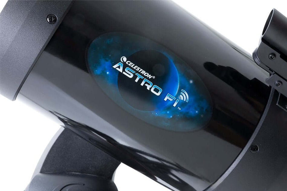 Telescopio Celestron AstroFI 6 SC Schmidt-Cassegrain con montatura Wi-Fi, adattatore smartphone, e alimentatore incluso.