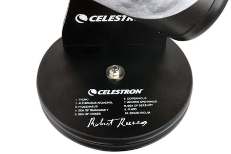 Base del Celestron Firstscope 76 edizione Robert Reeves, con legenda dei luoghi lunari e firma dell'osservatore lunare famoso.