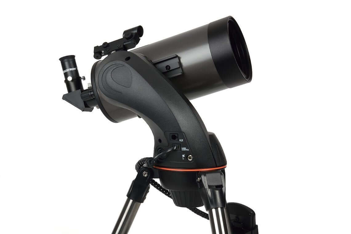 Telescopio Celestron Nexstar 127 SLT con montatura computerizzata altazimutale e funzione SkyAlign per osservazione celeste.
