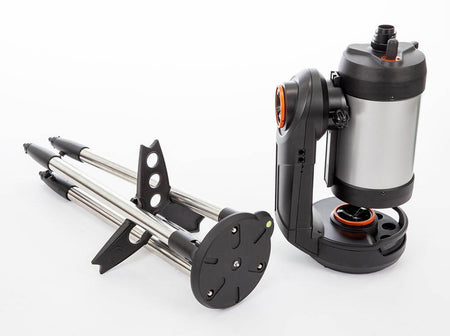 Telescopio Celestron Nexstar Evolution 6, montatura e treppiede compatti e moderni, tecnologia avanzata per osservazioni astronomiche.