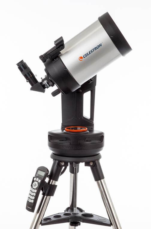 Telescopio Celestron Nexstar Evolution 6 con montatura altazimutale computerizzata, ideale per osservazioni astronomiche avanzate.