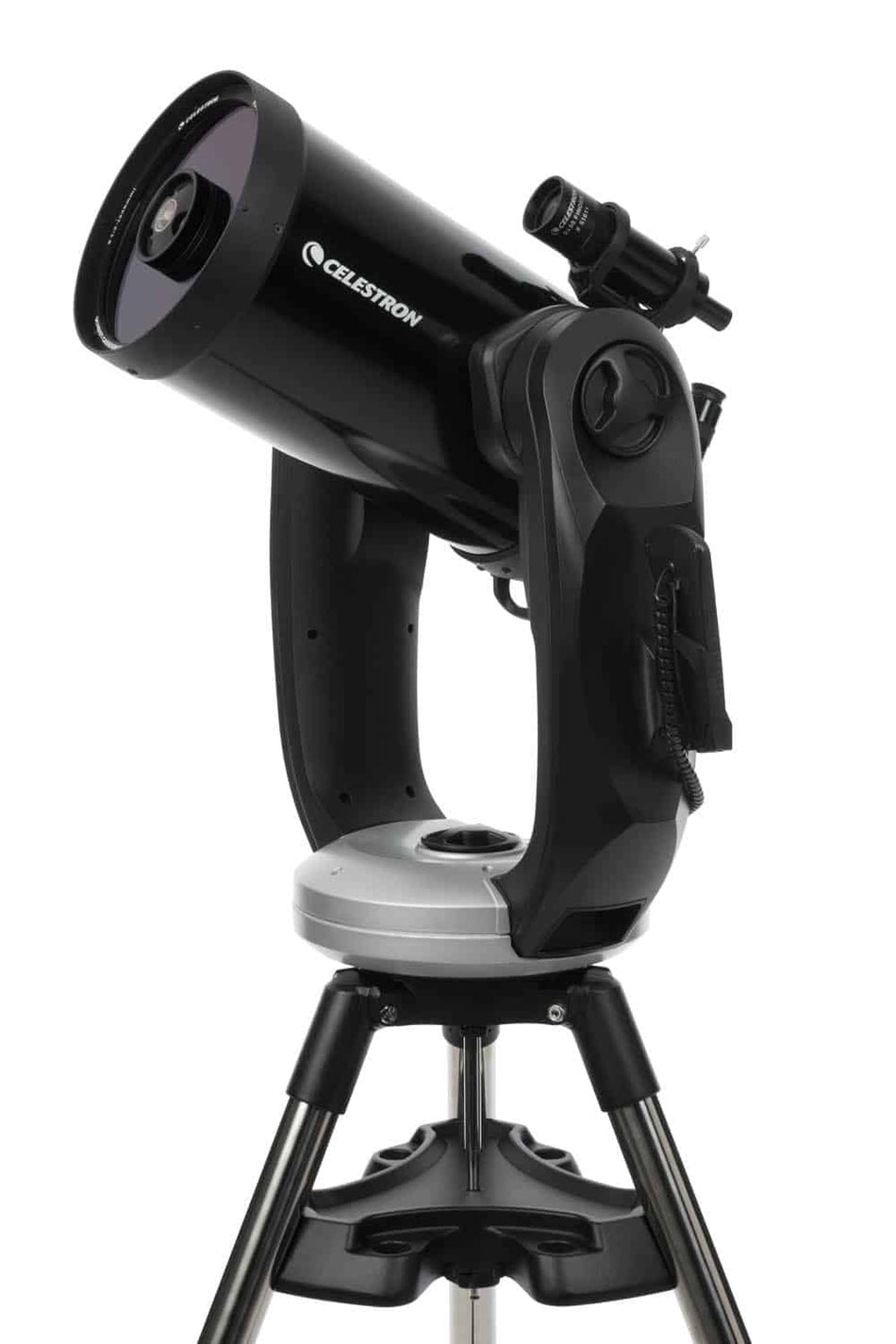 Telescopio Celestron CPC 925 XLT con GPS integrato su treppiede.
