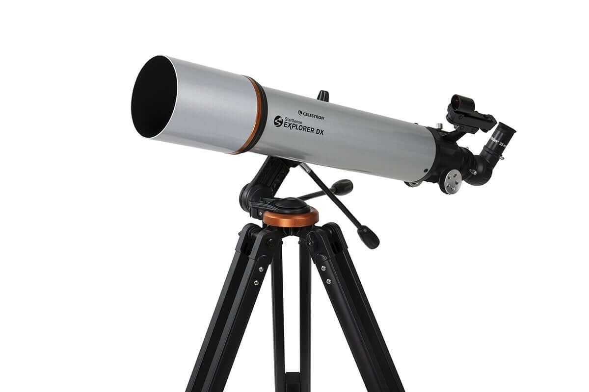 Telescopio Celestron Starsense Explorer DX 102AZ con treppiede, tecnologia di puntamento per osservare il cielo notturno.