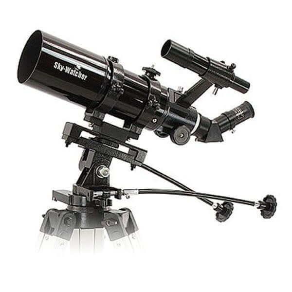 Telescopio rifrattore SkyWatcher 80/400 AZ3 per osservazioni astronomiche, leggero e facile da trasportare