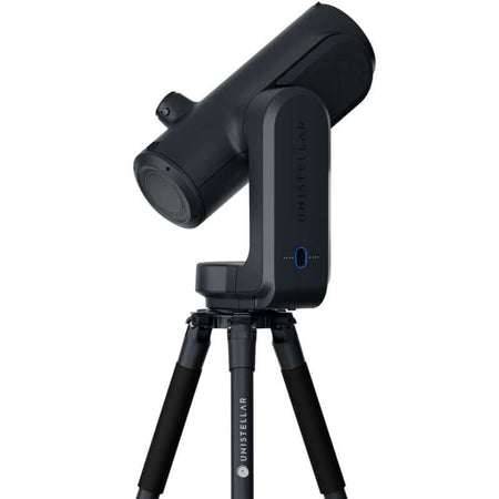 Telescopio Smart Unistellar Odyssey PRO, compatto e avanzato, dotato di oculare elettronico Nikon per osservazioni astronomiche.