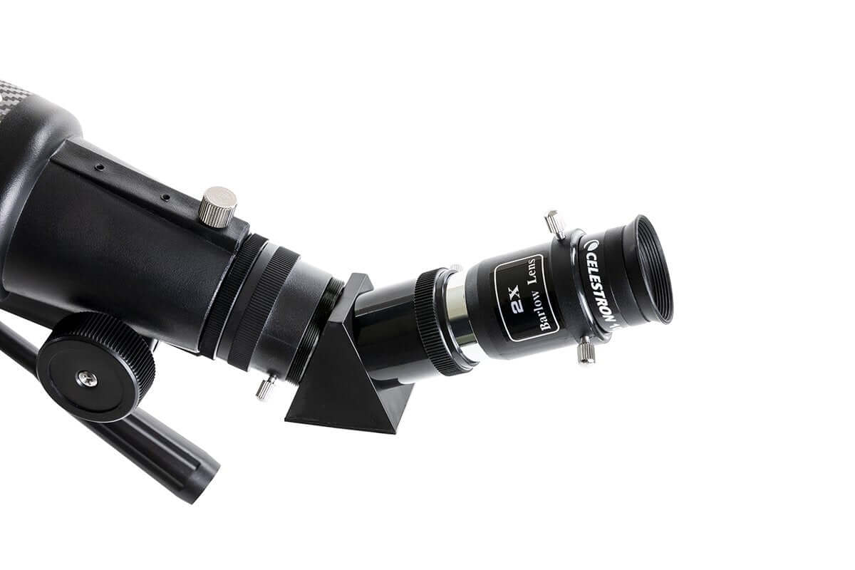 Celestron Travelscope 70 DX con lente di Barlow 2X e adattatore per smartphone, ideale per osservazioni terrestri e astronomiche.