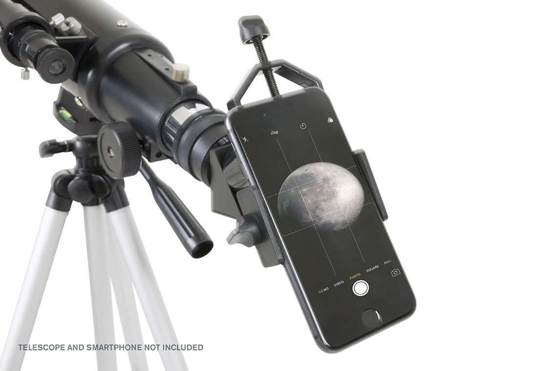 Adattatore universale Celestron per smartphone su telescopio per fotografare attraverso oculari da 31.8mm, senza smartphone incluso.