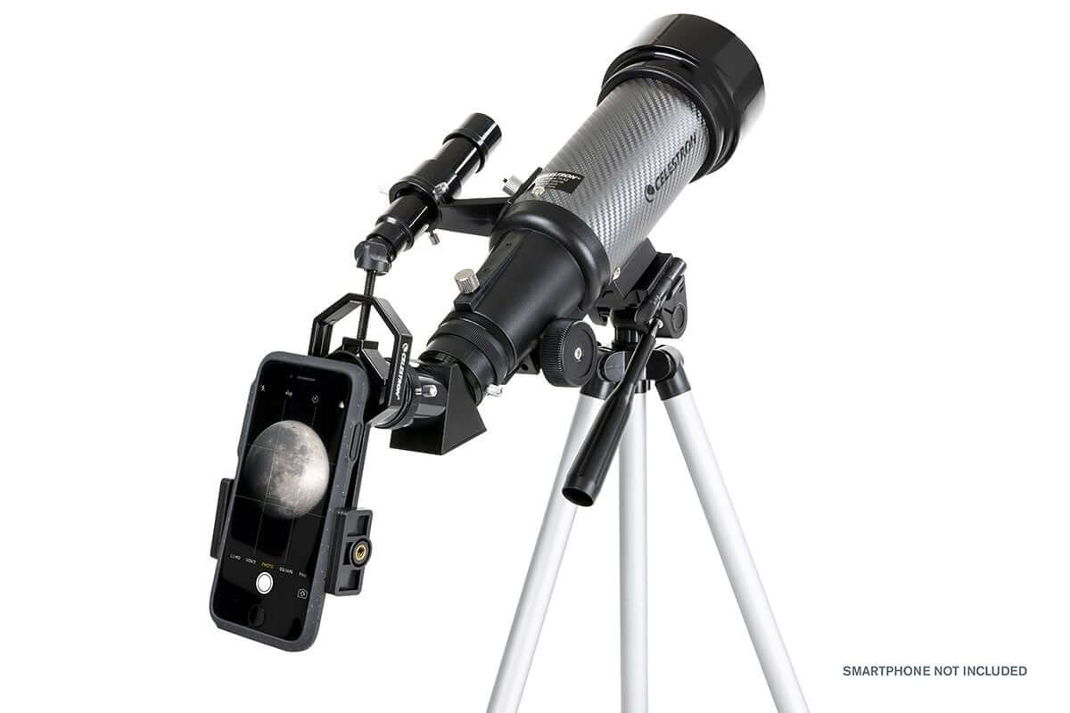 Telescopio Celestron Travelscope 70 DX con lente di Barlow 2X, supporto smartphone e treppiede in alluminio per osservazioni astronomiche.
