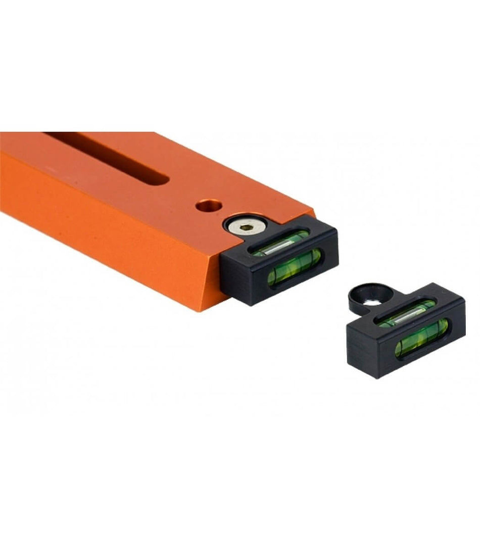 Barra Vixen/EQ Geoptik arancione 340mm con livella a bolla e scala millimetrata, realizzata in alluminio anodizzato e lavorata CNC.