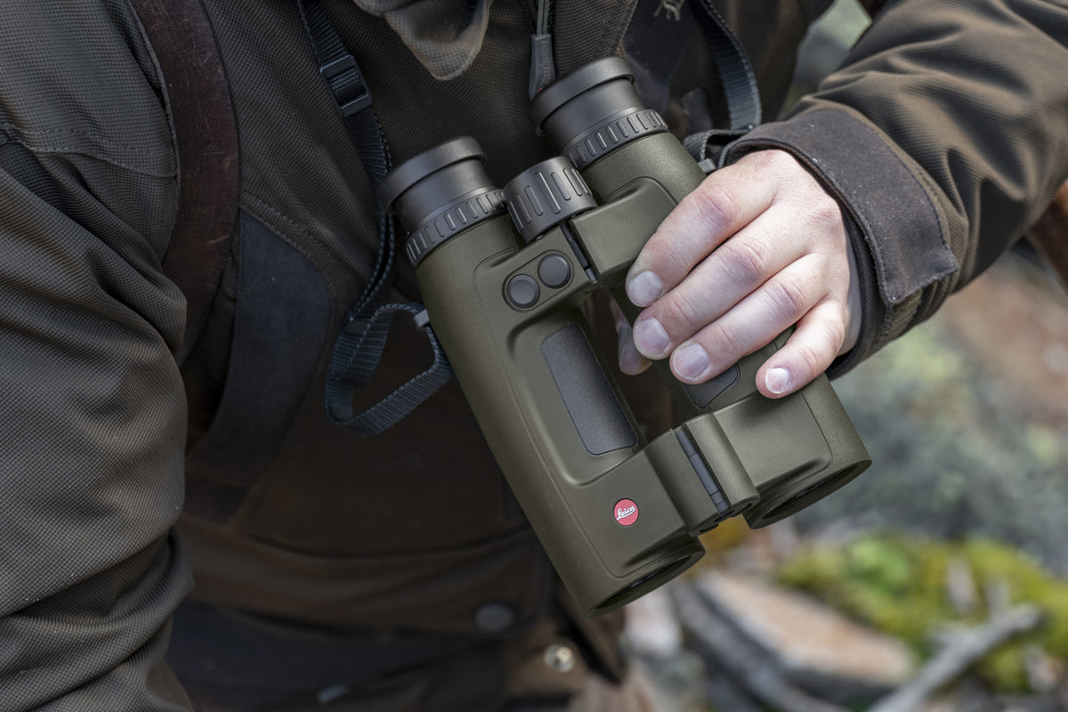 Leica Geovid Pro 8x42 verde oliva in uso durante la caccia