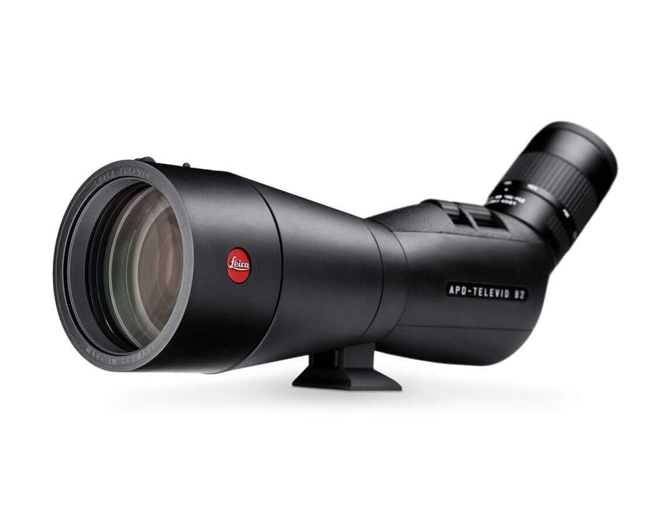 Cannocchiale angolato Leica APO Televid 82 con oculare zoom, immagine nitida e naturale, alta raccolta di luce, lente da 82 mm.