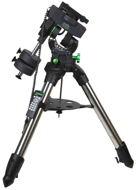 Montatura SkyWatcher CQ350 PRO Synscan GoTo con capacità di carico 35kg e design multi connettività per astrofotografia.