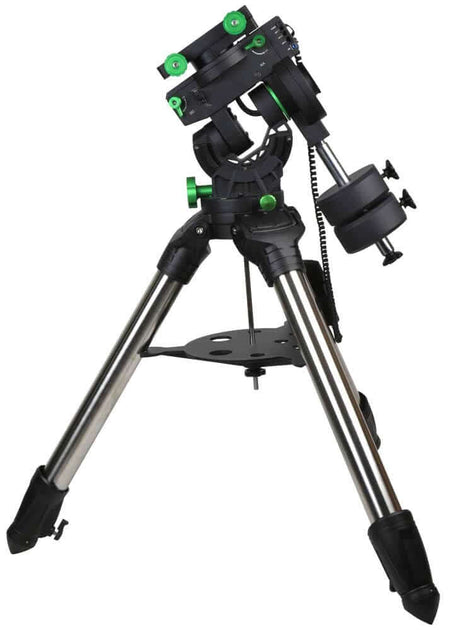 Montatura SkyWatcher CQ350 PRO Synscan con capacità di carico di 35kg e design innovativo per astrofotografia avanzata.