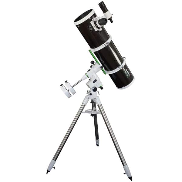 Telescopio Newton 200/1000 su montatura EQ5