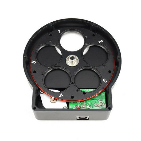 ZWO EFW mini ruota portafiltri motorizzata 5x1.25" per fotografia astronomica, compatta e leggera, ideale per camere monocromatiche.